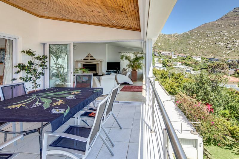 To Let 4 Bedroom Property for Rent in Llandudno Western Cape